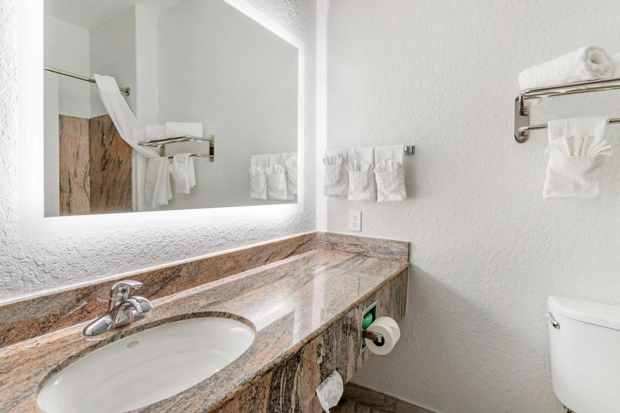 Surestay Plus By Best Western Texas City I-45 Eksteriør billede