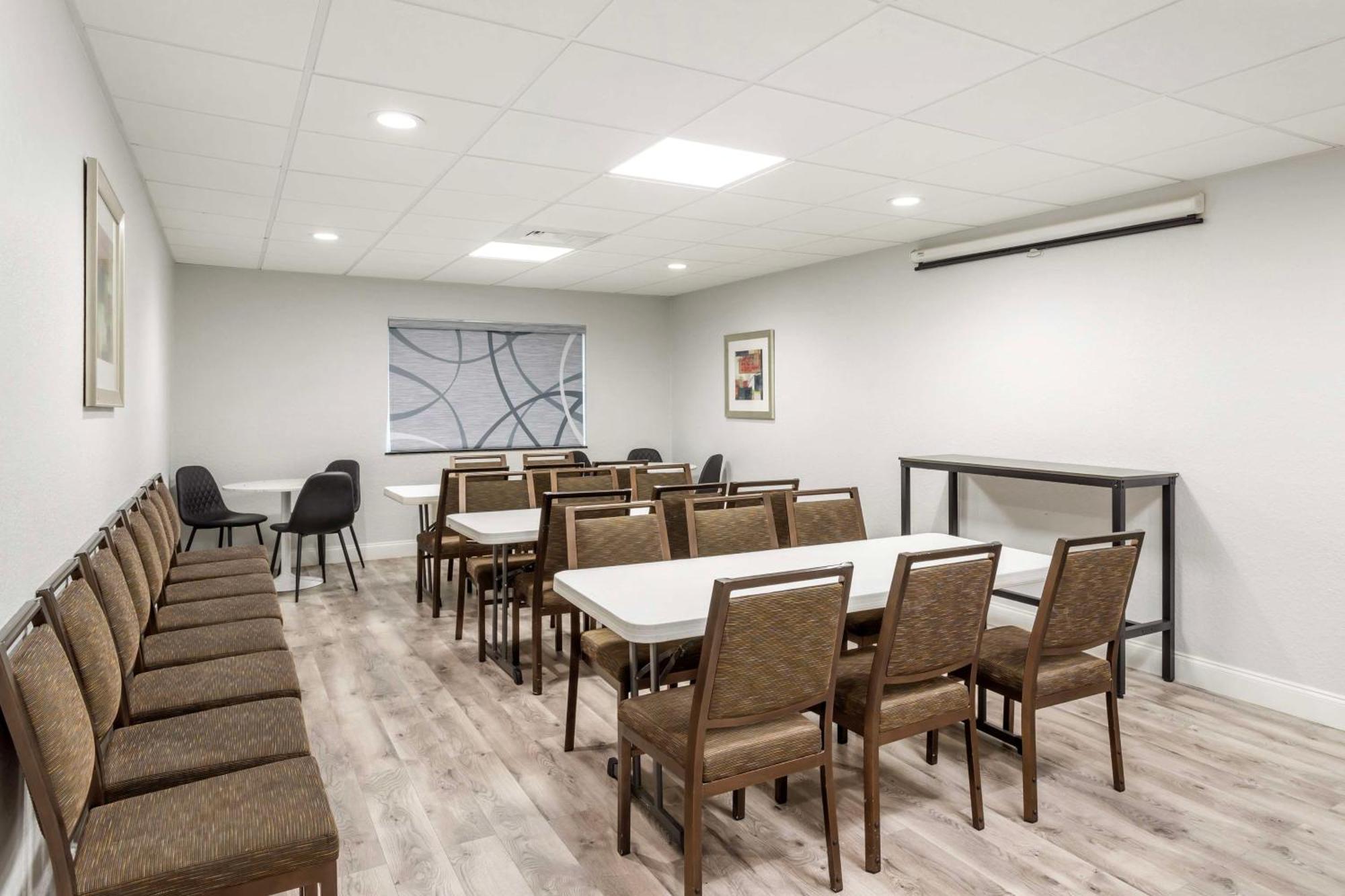 Surestay Plus By Best Western Texas City I-45 Eksteriør billede